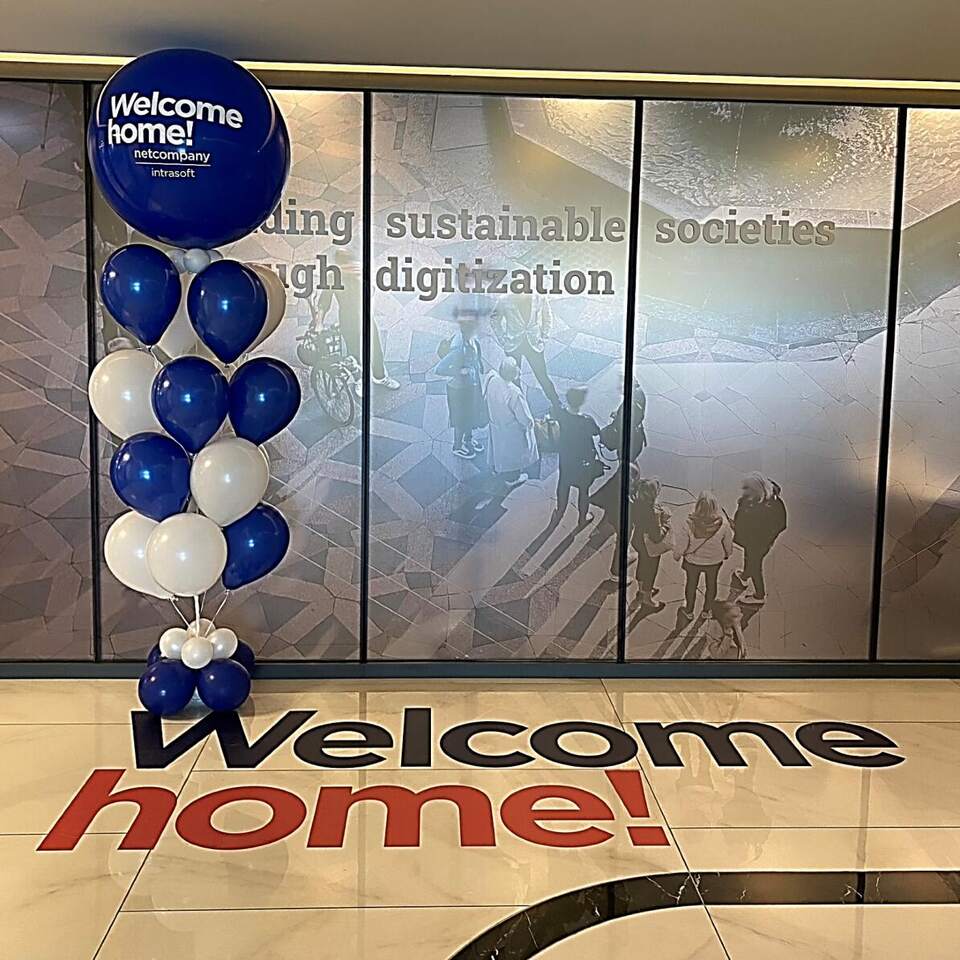 Welcome home floor and glass graphics, Netcompany-Intrasoft