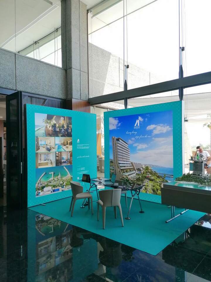 Fabric-frame stand, Hotel group