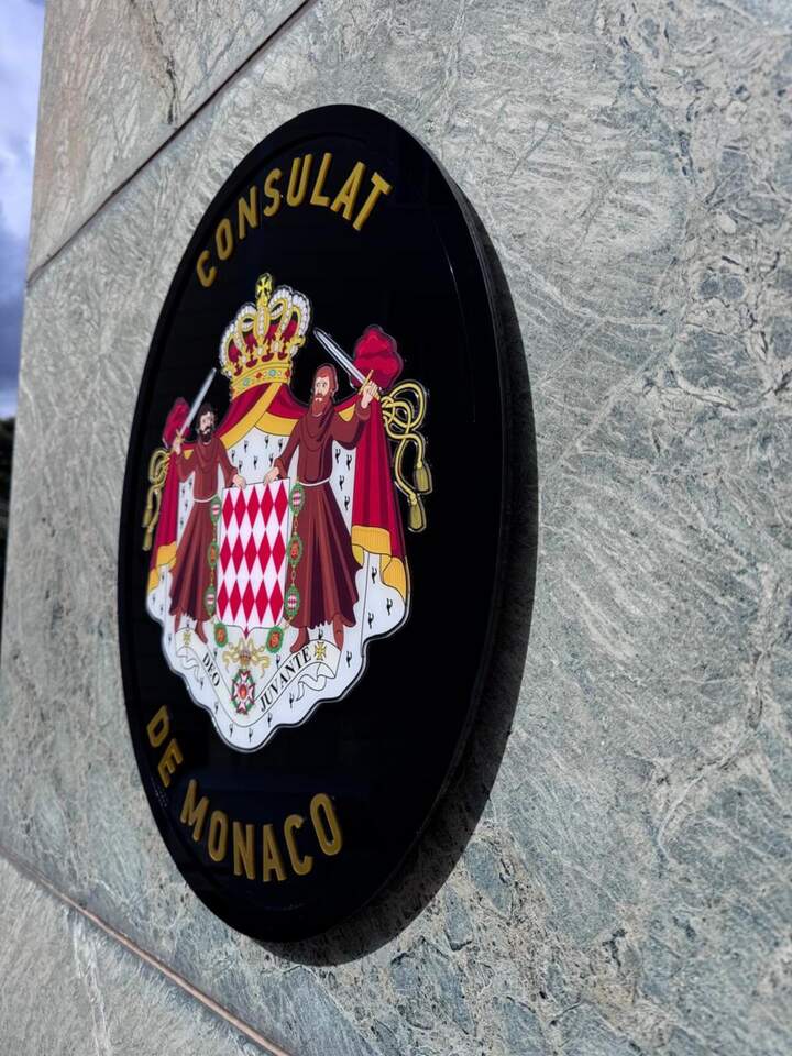 Engraved entrance plaque, Consulate of Monaco